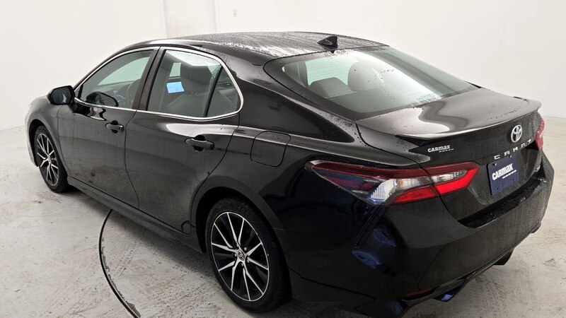 2021 Toyota Camry SE 7