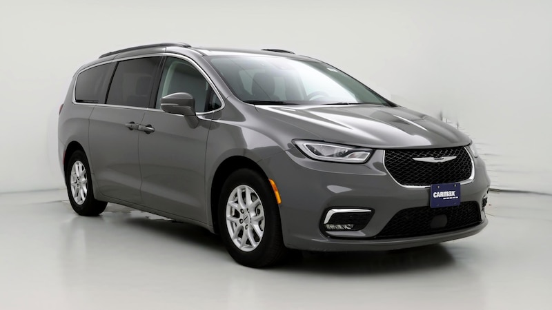 2022 Chrysler Pacifica Touring L Hero Image