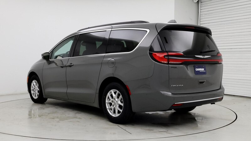 2022 Chrysler Pacifica Touring L 2