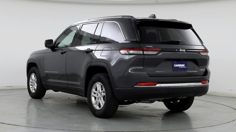 2023 Jeep Grand Cherokee Laredo 2