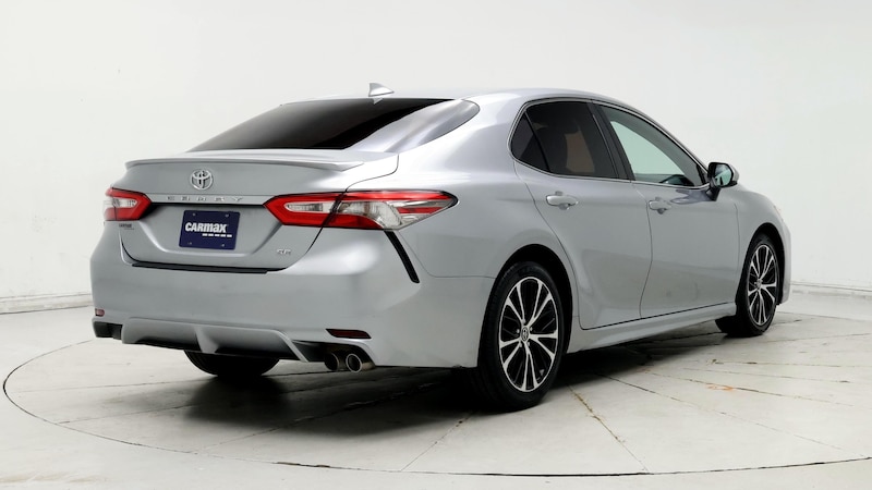 2019 Toyota Camry SE 8