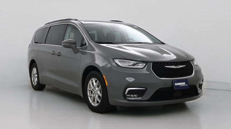 2022 Chrysler Pacifica Touring L Hero Image