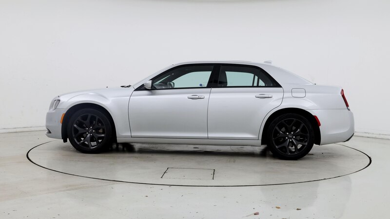 2022 Chrysler 300 S 3