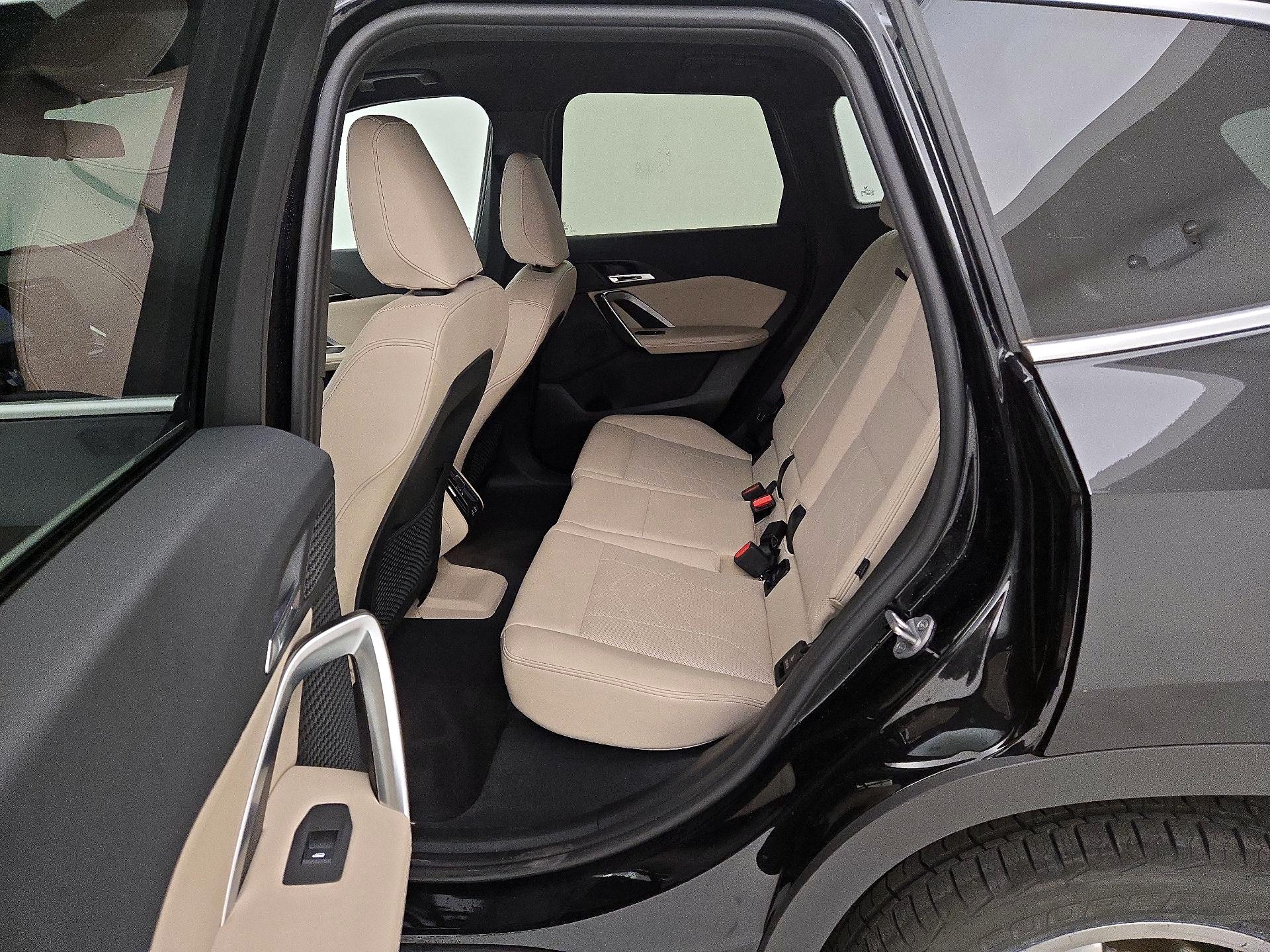 Thumbnail: 2023 BMW X1 - 18