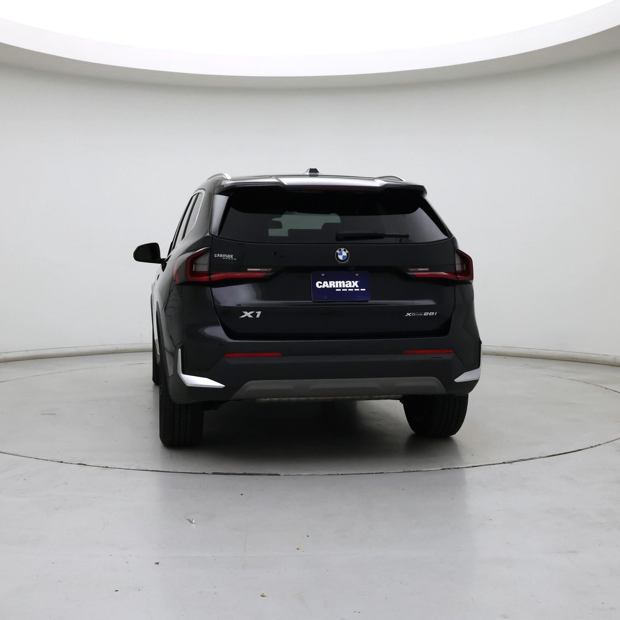 Thumbnail: 2023 BMW X1 - 6