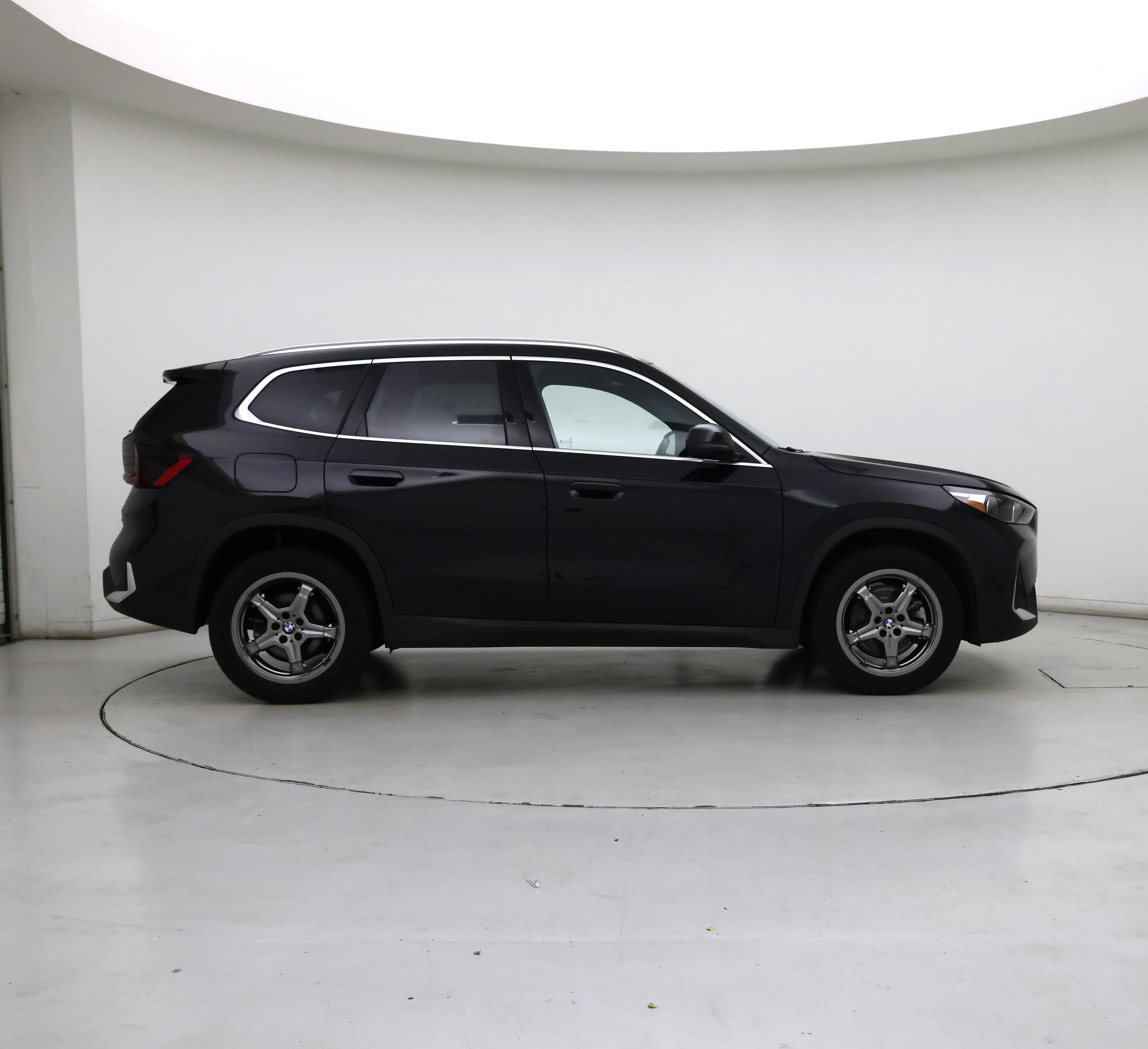 Thumbnail: 2023 BMW X1 - 7