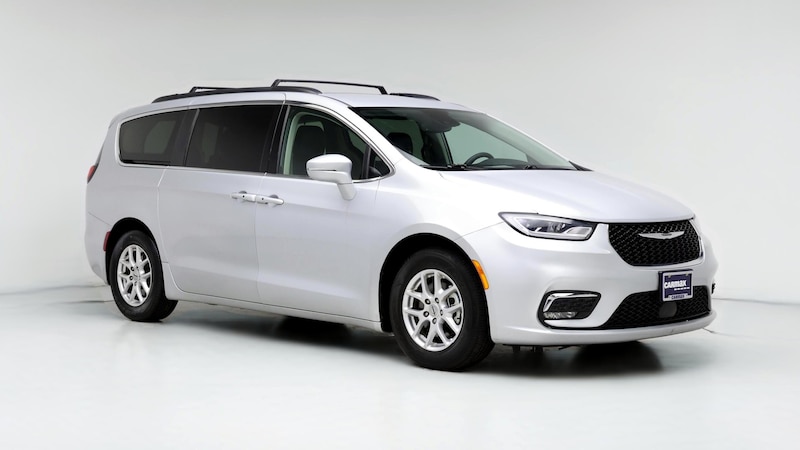 2022 Chrysler Pacifica Touring L Hero Image