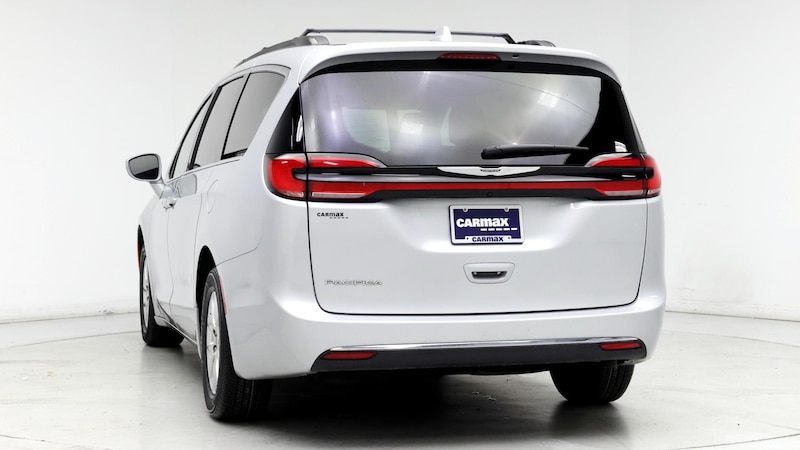 2022 Chrysler Pacifica Touring L 6