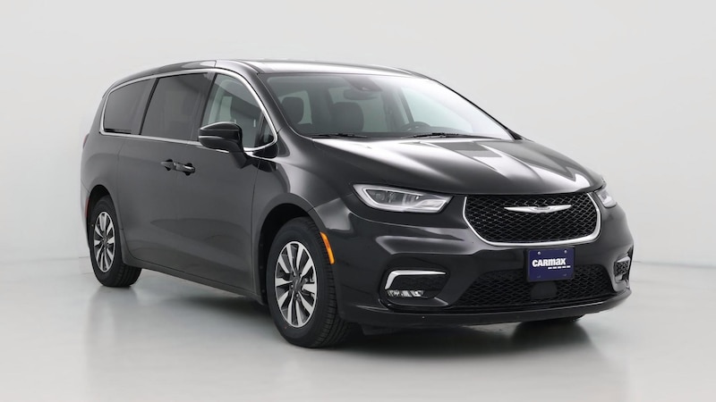 2023 Chrysler Pacifica Hybrid Touring L Hero Image