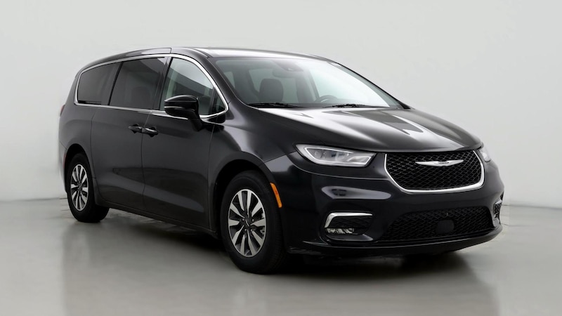 2022 Chrysler Pacifica Hybrid Touring L Hero Image