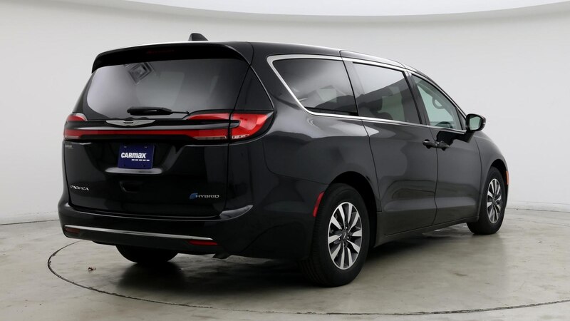 2022 Chrysler Pacifica Hybrid Touring L 8