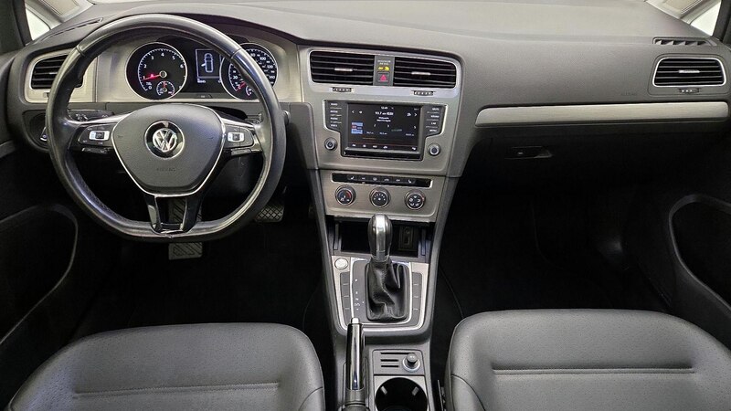 2016 Volkswagen Golf Limited Edition 9