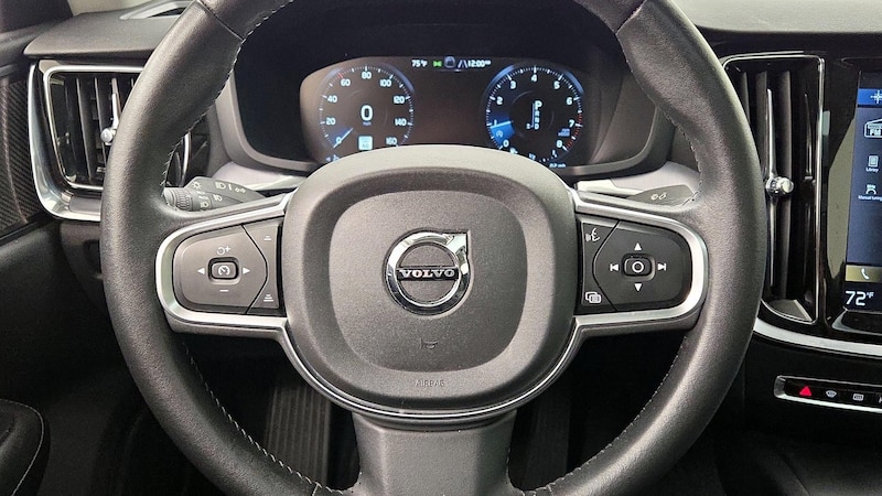 2019 Volvo S60 T6 Momentum 10