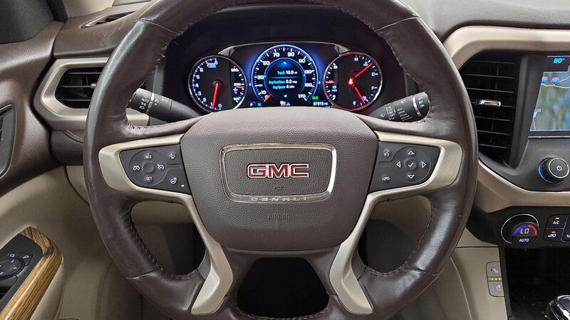 2017 GMC Acadia Denali 10