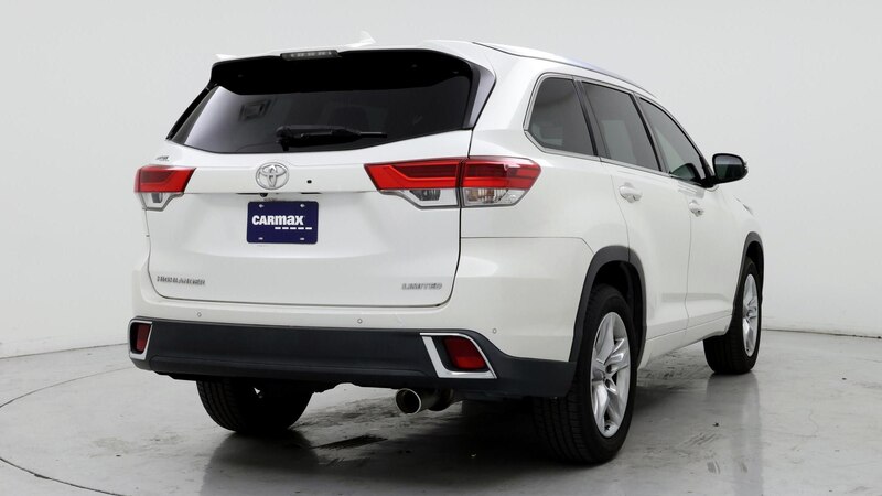 2017 Toyota Highlander Limited 8