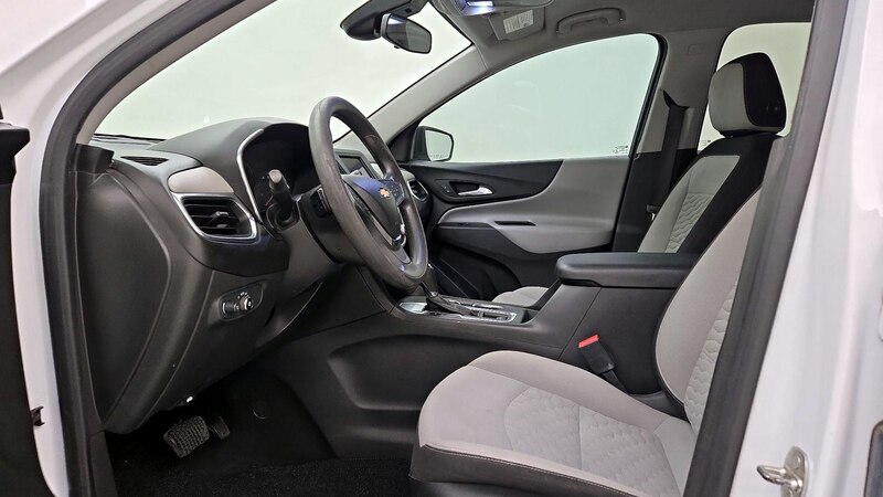 2021 Chevrolet Equinox LS 11