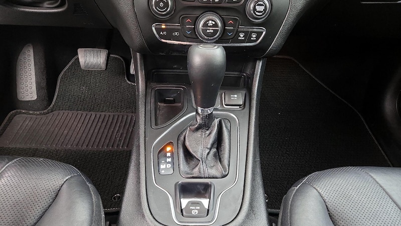 2021 Jeep Cherokee 80th Anniversary 17