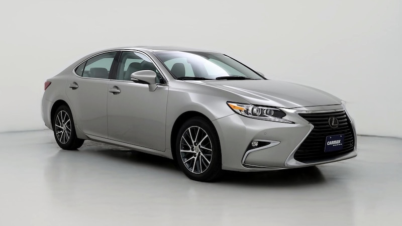 2016 Lexus ES 350 Hero Image