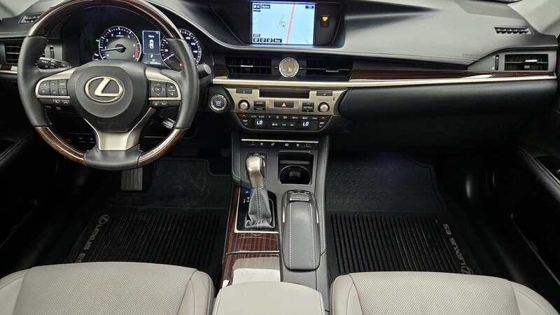 2016 Lexus ES 350 9