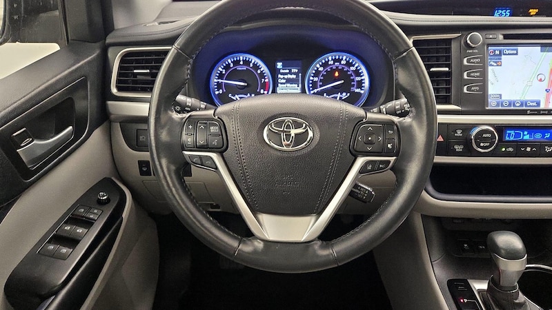 2019 Toyota Highlander XLE 10