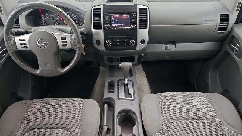 2016 Nissan Frontier SV 9