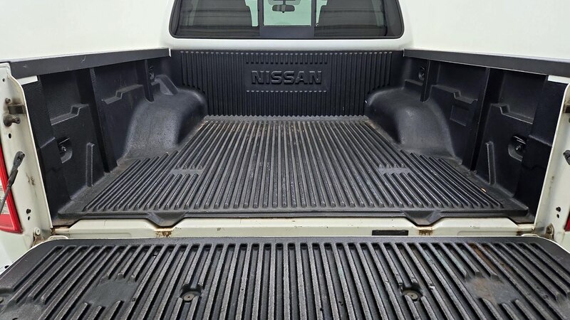 2016 Nissan Frontier SV 19
