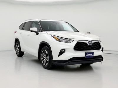 2020 Toyota Highlander XLE -
                Springfield, MO