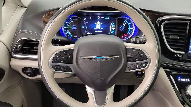 2021 Chrysler Pacifica Hybrid Limited 10