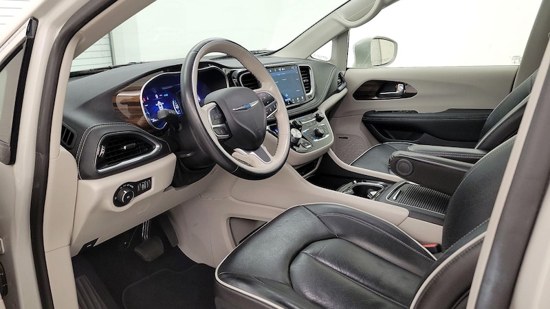 2021 Chrysler Pacifica Hybrid Limited 11