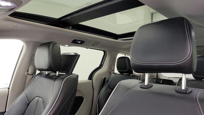 2021 Chrysler Pacifica Hybrid Limited 20