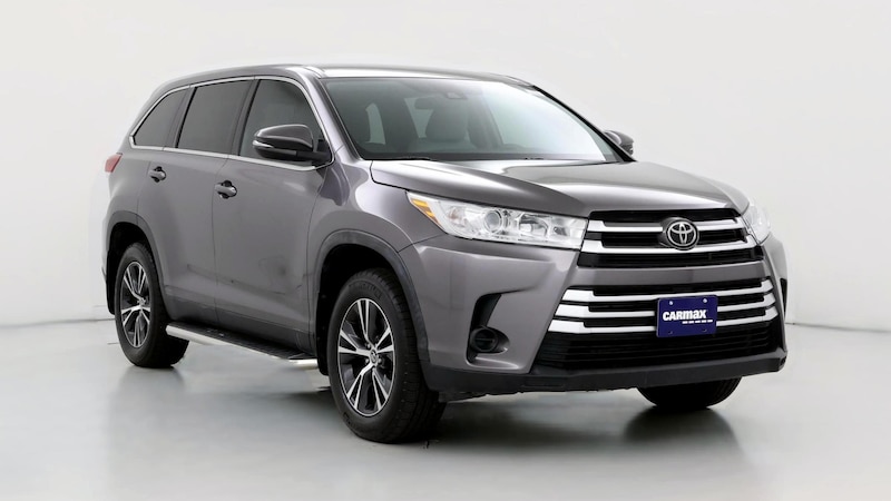 2019 Toyota Highlander LE Hero Image