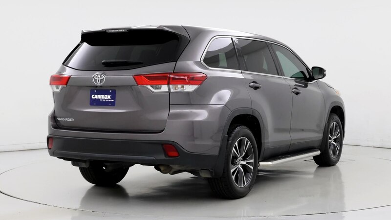 2019 Toyota Highlander LE 8