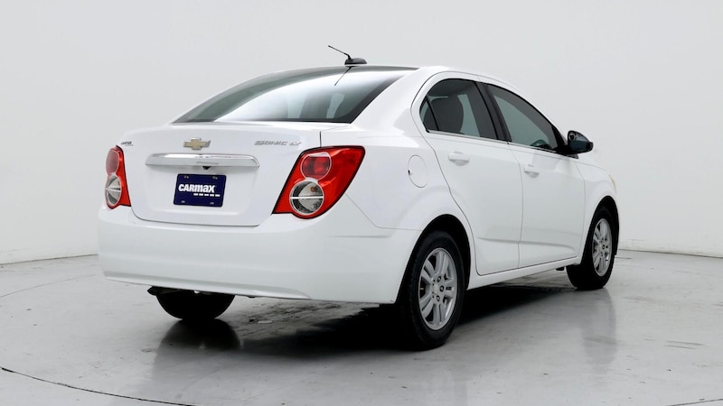 2015 Chevrolet Sonic LT 8