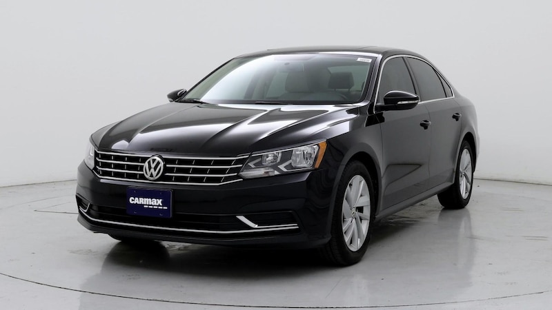 2018 Volkswagen Passat SE 4