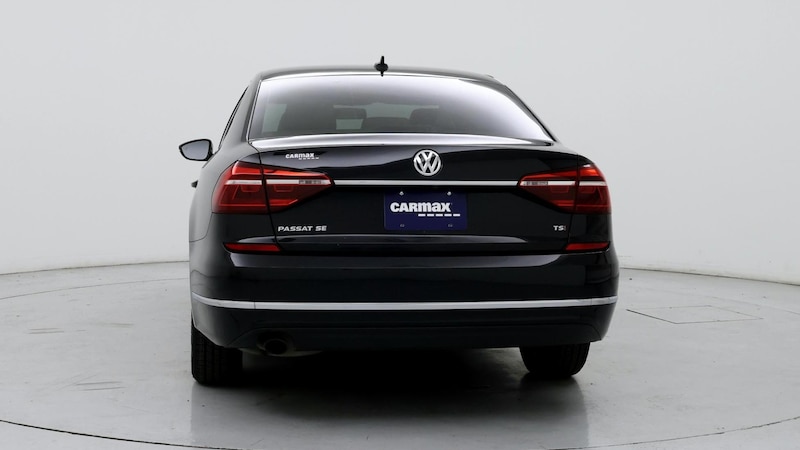 2018 Volkswagen Passat SE 6