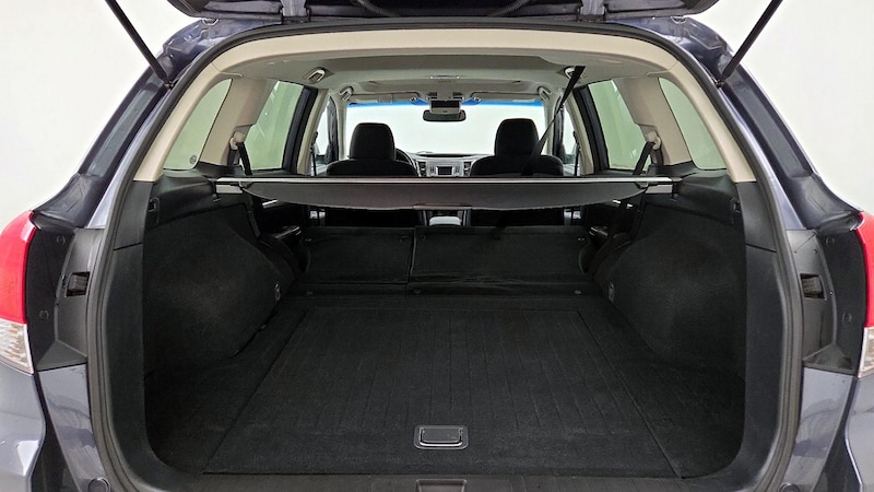 2014 Subaru Outback Premium 22