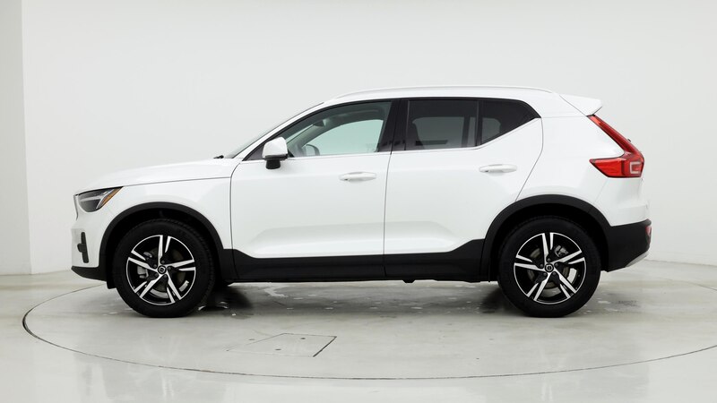 2024 Volvo XC40 B5 Core 3