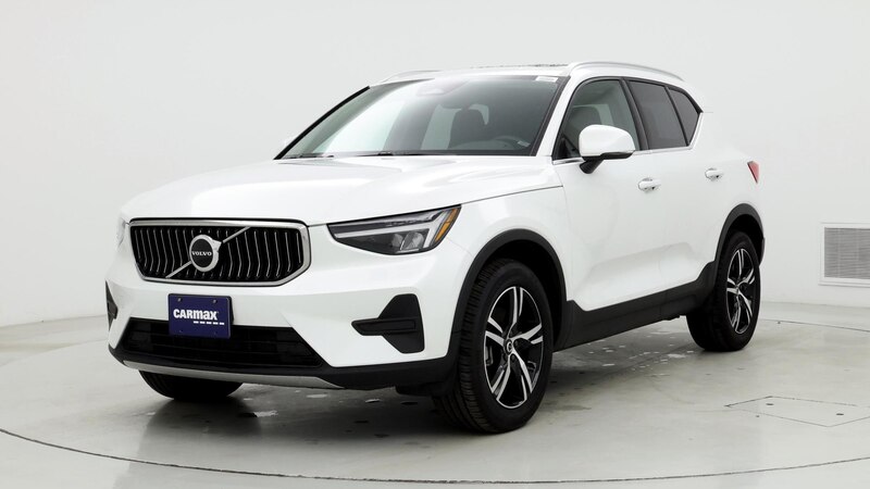 2024 Volvo XC40 B5 Core 4