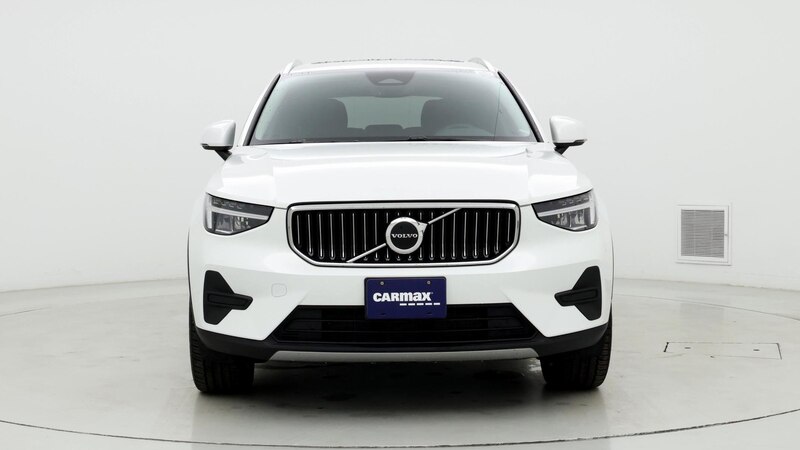 2024 Volvo XC40 B5 Core 5