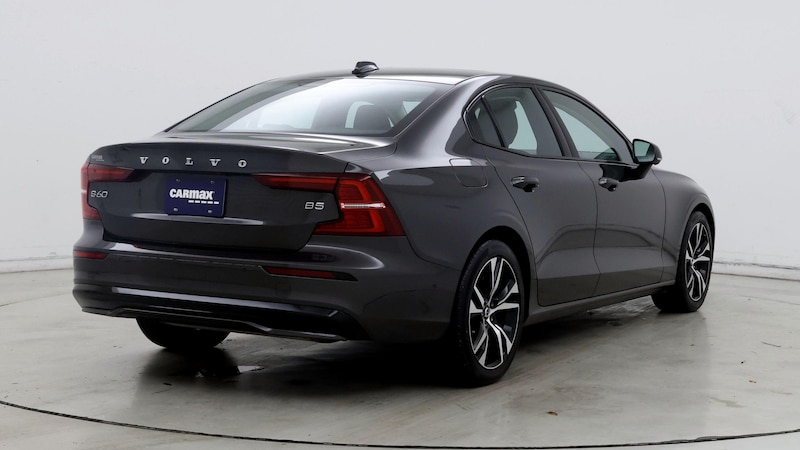 2024 Volvo S60 B5 Plus 8