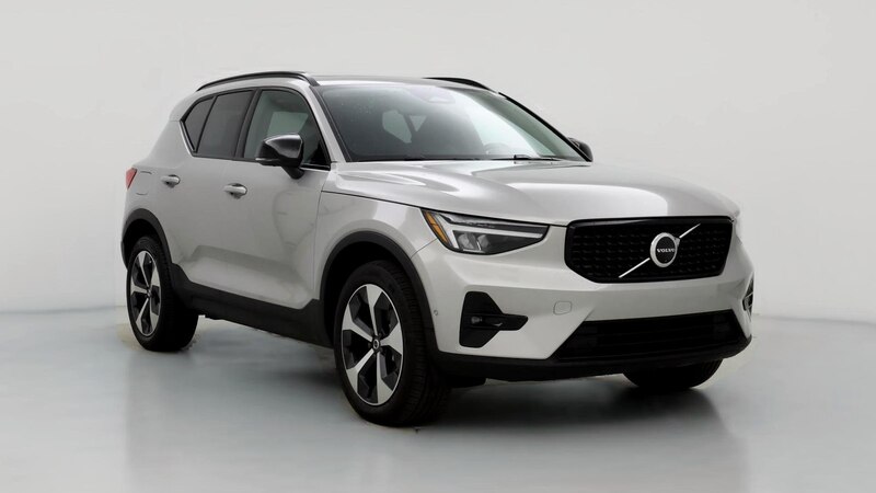 2024 Volvo XC40 B5 Plus Hero Image