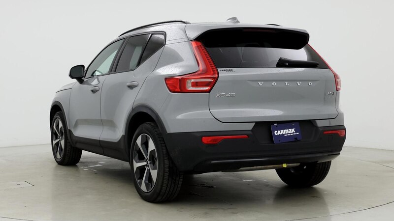 2024 Volvo XC40 B5 Plus 2