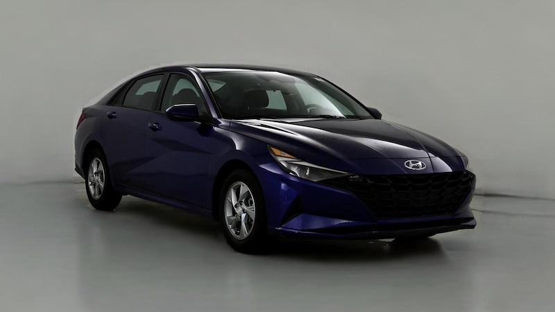 2022 Hyundai Elantra SE Hero Image