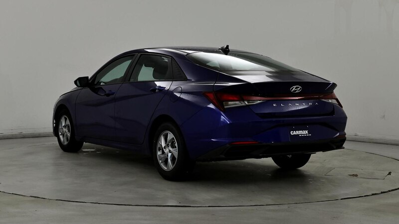 2022 Hyundai Elantra SE 2