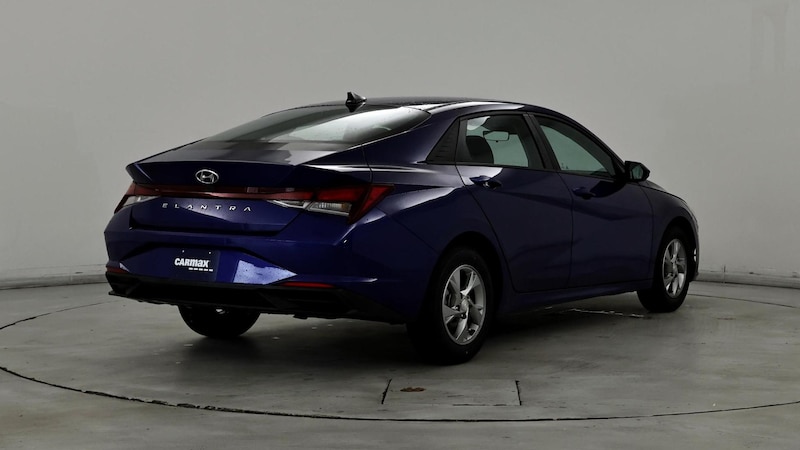 2022 Hyundai Elantra SE 8