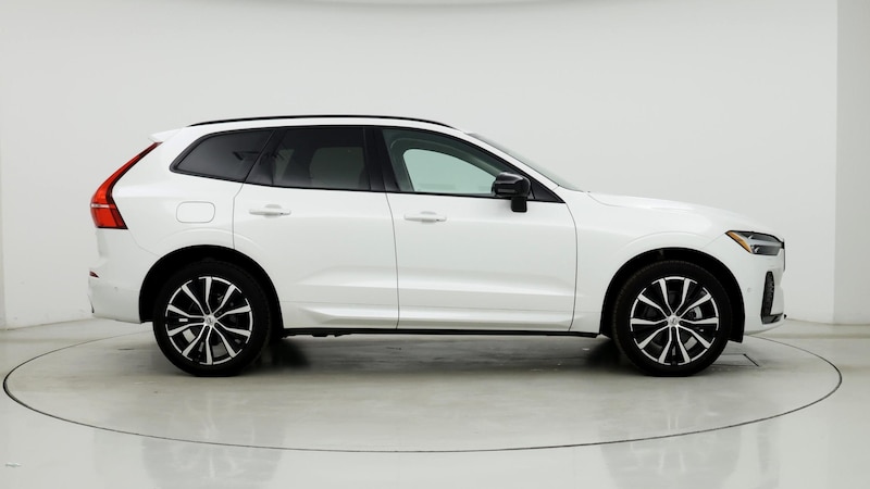 2023 Volvo XC60 B5 Plus 7