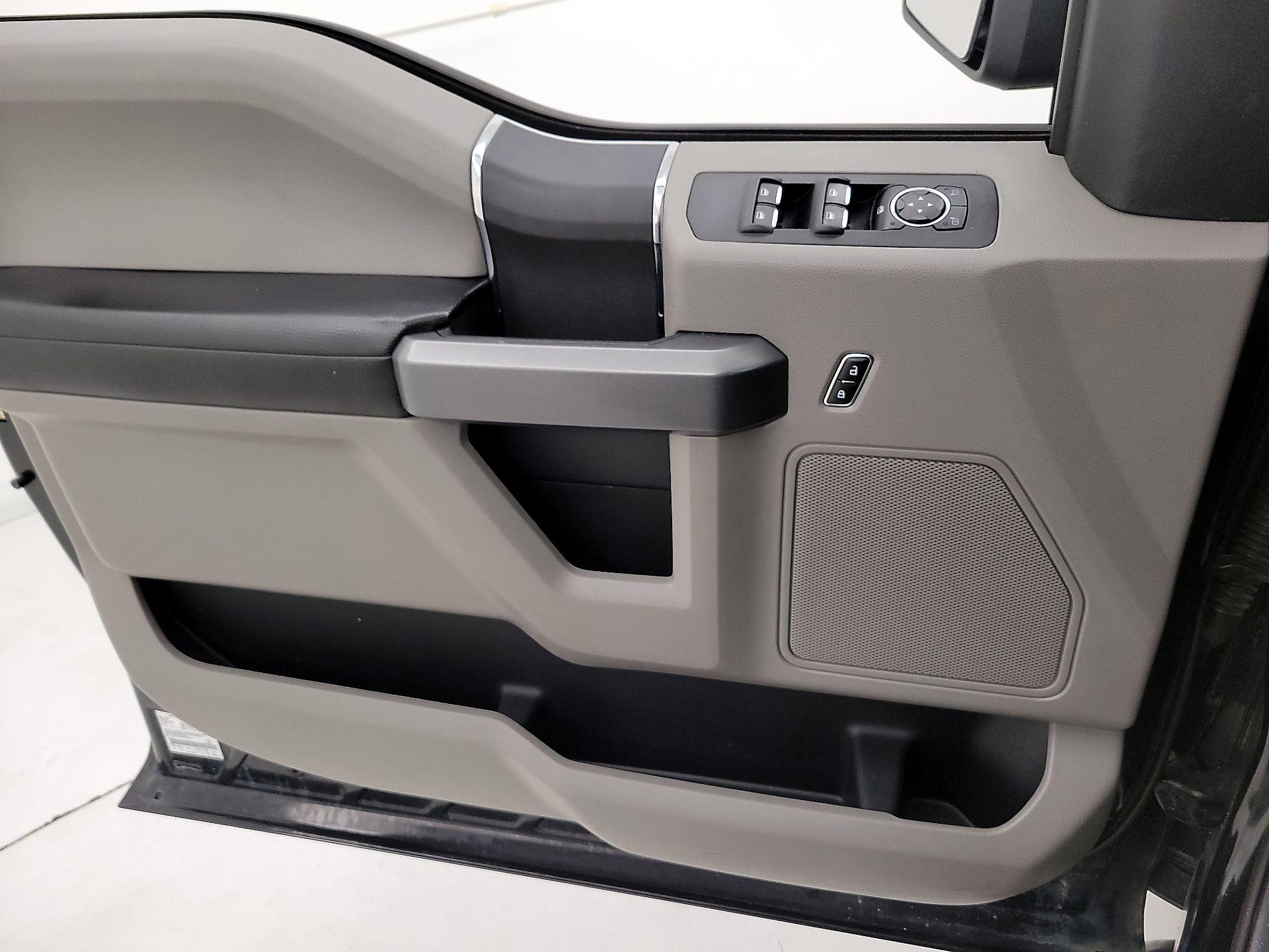 Thumbnail: 2015 Ford F-150 - 12