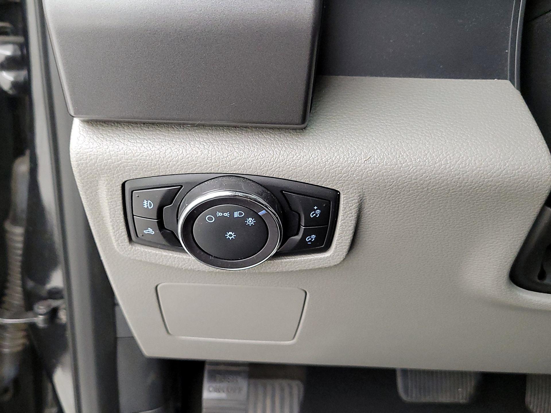 Thumbnail: 2015 Ford F-150 - 13