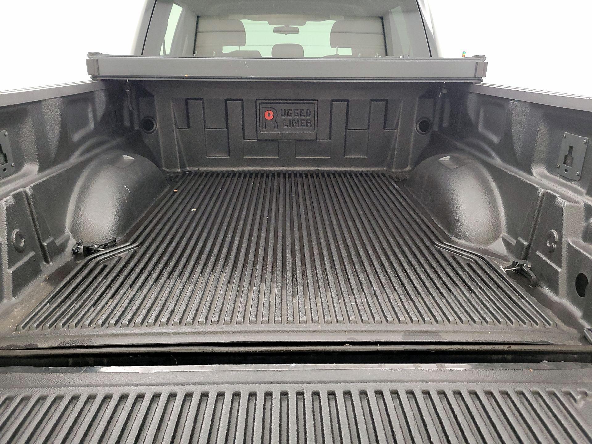 Thumbnail: 2015 Ford F-150 - 19