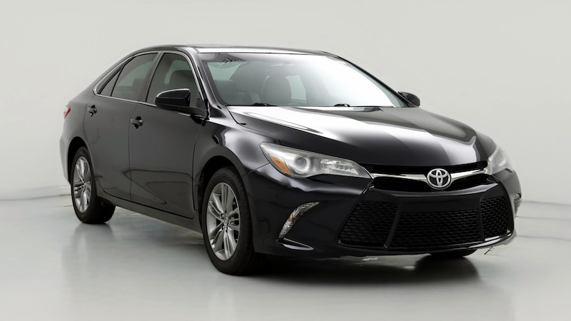 2017 Toyota Camry SE Hero Image